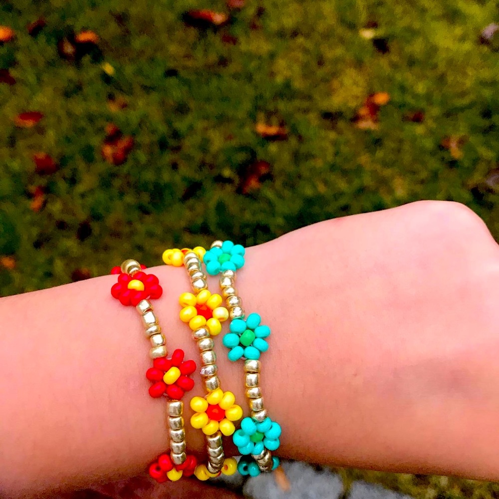 Daisy bracelets